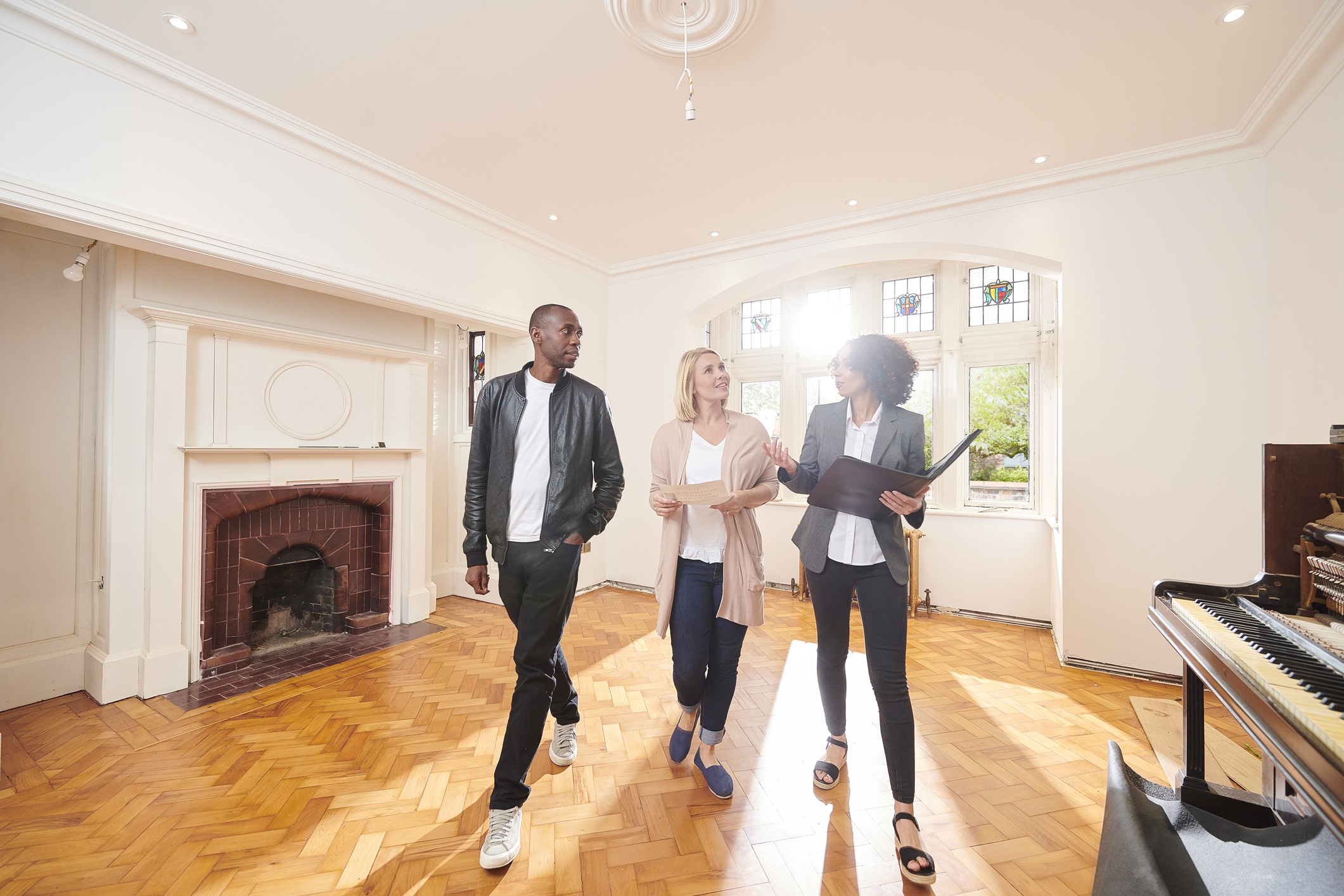 FHA vs. Conventional Mortgage: Pros and Cons